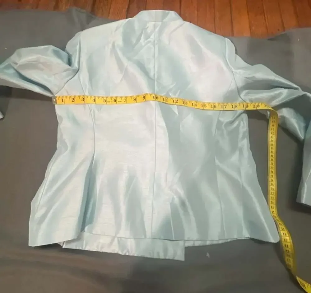 Jones Wear Suit Size 10P Light Blue Skirt Set Jacket Polyester